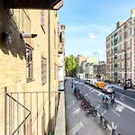 Very Nice Tower Bridge Apartment - 2 Bdr - 2 Bath