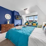 Duplex 3 Bed Apartment - Near Station - Golders Green - Central London