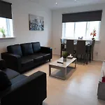 Beckton Docklands - 1 Bedroom - Sleeps 4 - Wifi
