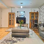 Canary Wharf Homestay