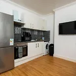 Tranquil 2Br In London Harlesden