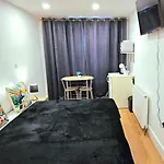 Penelope Ensuite Double Room