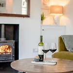 Stylish Flat In Shoreditch, Private Roof Terrace