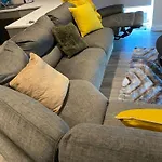 4 Guests - Petok - Parking - 35Min Central London