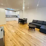 Fully Furnished Duplex Apartment In Askew Road