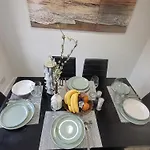 Private Room In A 2 Bed Apartment In Zone 2 Central London