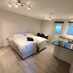 Studio Conveniently Close To Tube Station