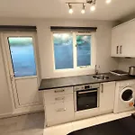 Studio Conveniently Close To Tube Station