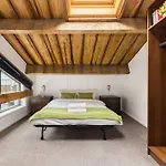 Wild Roses Serviced Apartments - Excel Warehouse 2