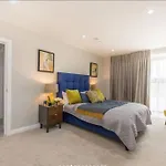 Spacious Modern 3 Bed Apartments In London Bridge With Netflix And Free Carpark