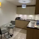 One Bedroom Apartment Next To Wembley Staduim