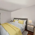 Sg, Charming Chelsea Balcony Suite