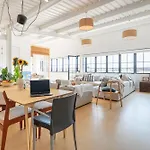Luxury Penthouse Loft In Art-Deco Warehouse Conversion