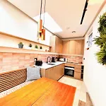 Luxury Kensington House