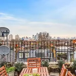 Sleeps 4,Roof Garden, Top Apartment, Zone 2 Cls Central