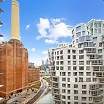 Spacious 3-Bedroom With Stunning Battersea Views