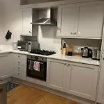 Forest Hill 1-Bed 2 Mins Station