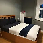 Forest Hill 1-Bed 2 Mins Station