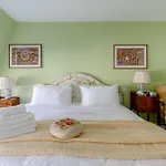 Regal Haven 4 Bed Home Near Buckingham Palace