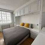 Chelsea One Bedroom Apartment
