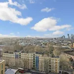5 Million Pound Stunning Luxury Penthouse Tower Bridge Sleeps 8 Private Jacuzzi