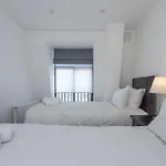 Elegant Mayfair Apartment 5