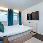 Lexington Suite Devereux Residences