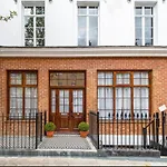 Modern Three-Bedroom Flat In Paddington