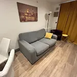Classic Brixton City Apartment