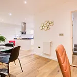 Hybrid Resi - London, Greenwich Near O2 Arena