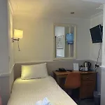 Hyde Park Radnor Hotel B&B