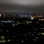 Central London 2-Bed Apartment With London Eye, Big Ben & Sunset Views