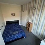 Elephant And Castle Spacious Double Bed
