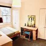 Elephant And Castle Spacious Double Bed