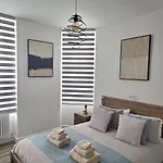 London Bridge Stunning 2 Bedroom Apartment