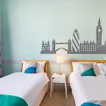 Oyo The Green Man Pub And Hotel