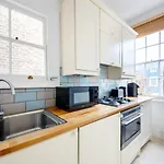 Blueground Bayswater Close To Notting Hill Lon-34