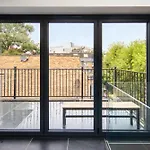 1 Min Walk To Euston Station, Modern Townhouse