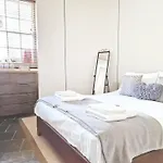 1 Bedroom Flat In Kings Cross