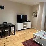 Traveleraddress - Crawford Place