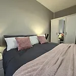 2Br Gem Stylish & Spacious Kings Cross Flat