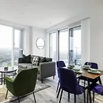 North Acton XII - 2 Bedrooms - 2 Bathrooms - Balcony