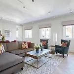 Sonder By Marriott Bonvoy King Street Apartments Covent Garden