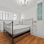 Beautiful Kensington Flat 2 Bed With Garden And Wifi