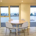 Waterfront- London Greenwich O2 Arena 2 Bed Flat