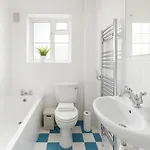 Peaceful 2 Bed Flat In Chiswick