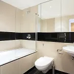 Veeve - Luxury 2 Bedroom Apartment - Chelsea Bridge Wharf