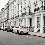 Luxury 2 Bed/Bath Apartment Next To Hyde Park