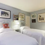 Attractive Chelsea Apartment For Four