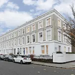 Attractive Chelsea Apartment For Four